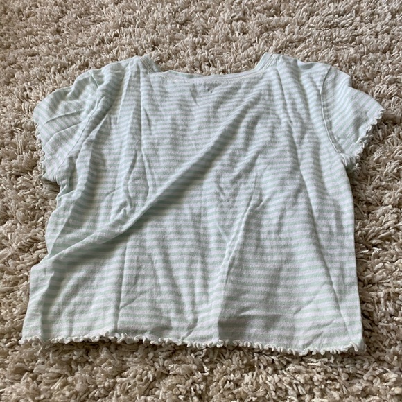 Crop top - Picture 2 of 3